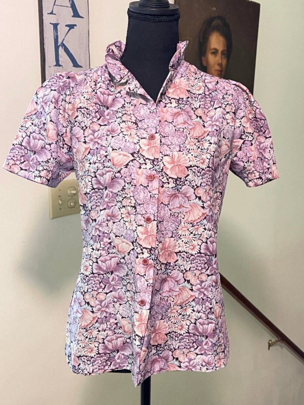 Nikki Vintage Women’s Floral Short Sleeve Button-Up Shirt